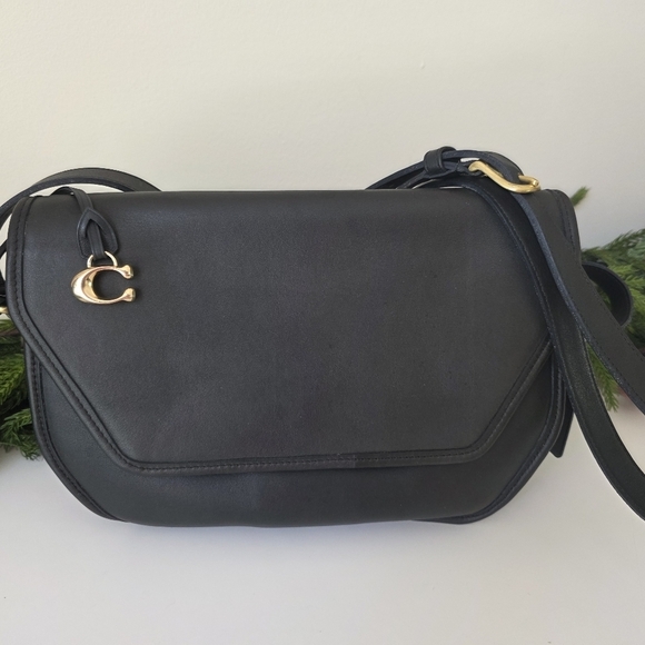 Vintage Coach Geometric Vista Crossbody/Shoulder Bag In Black Leather - Picture 2 of 15